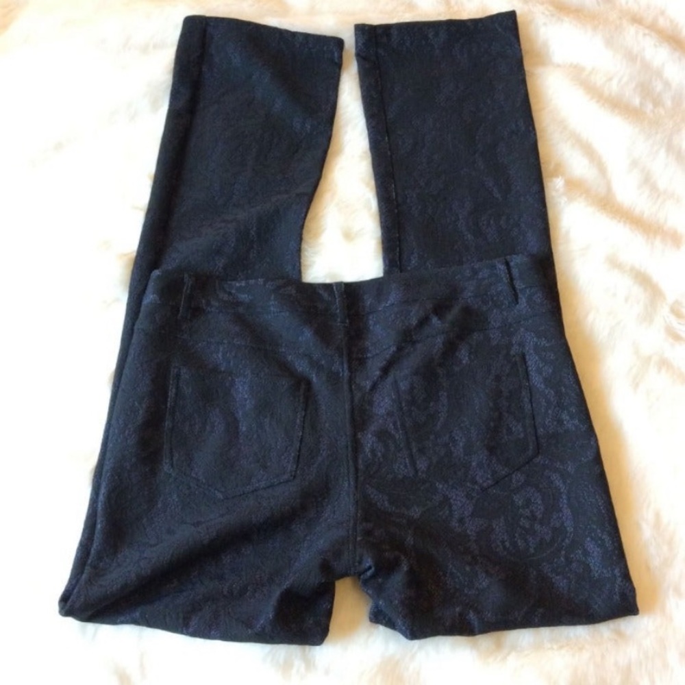 Cache Black boot cut pants in sz 6